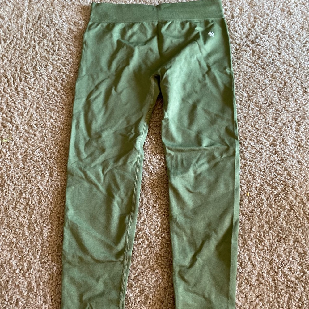 Green Capri Leggings